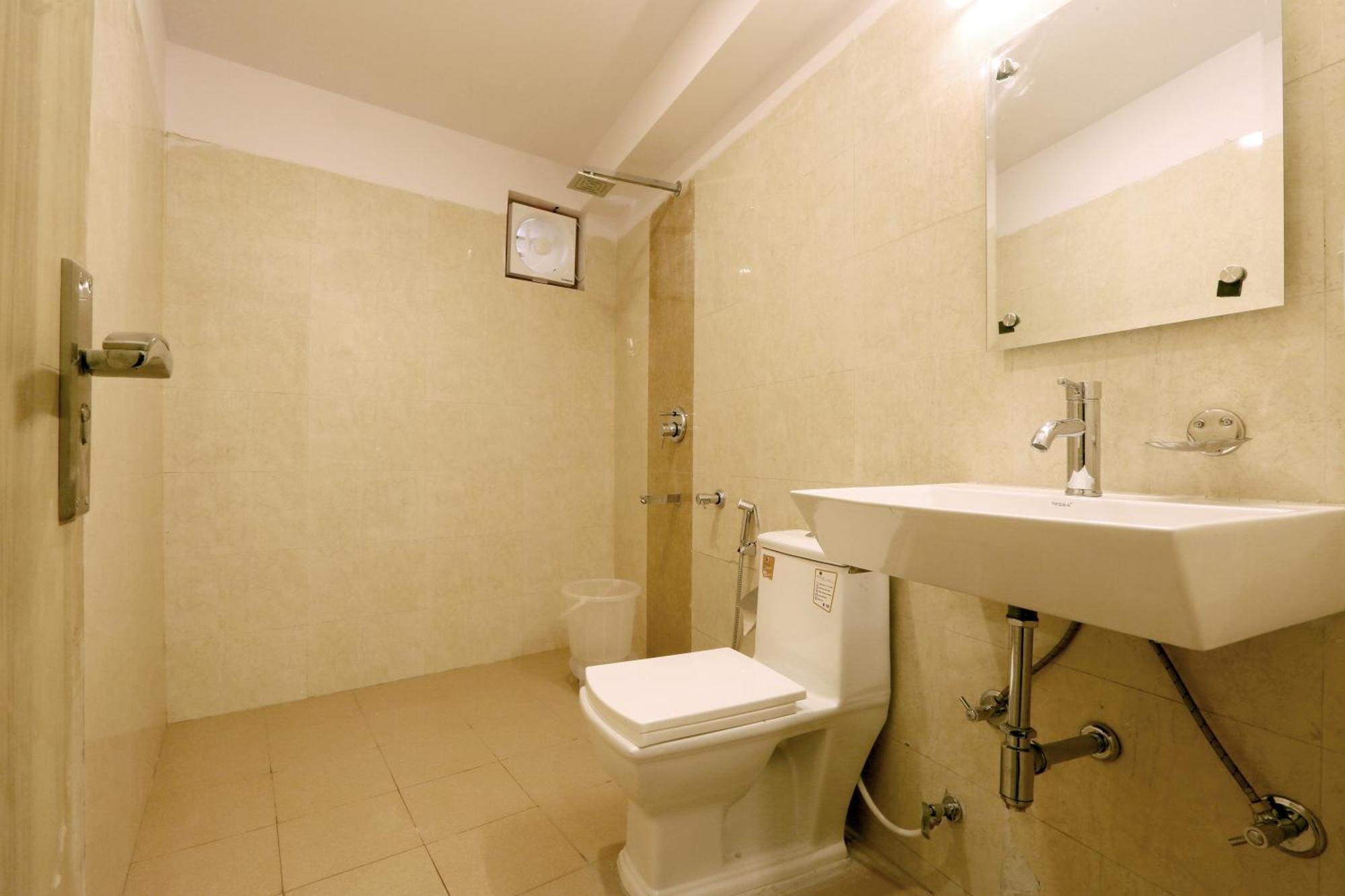 뉴델리 Plazzo Prime Plaza At Delhi Airport B&B 외부 사진