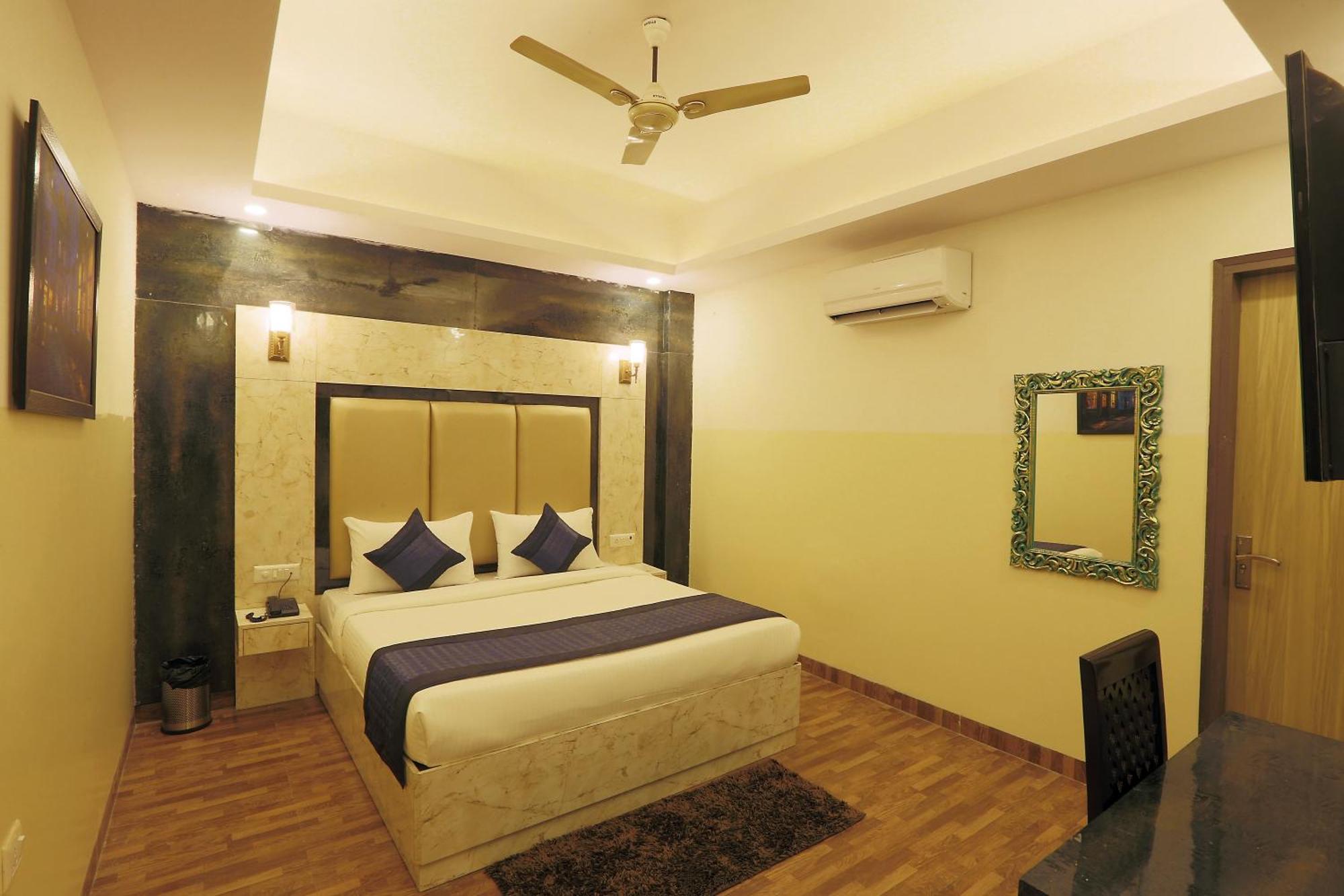 뉴델리 Plazzo Prime Plaza At Delhi Airport B&B 외부 사진