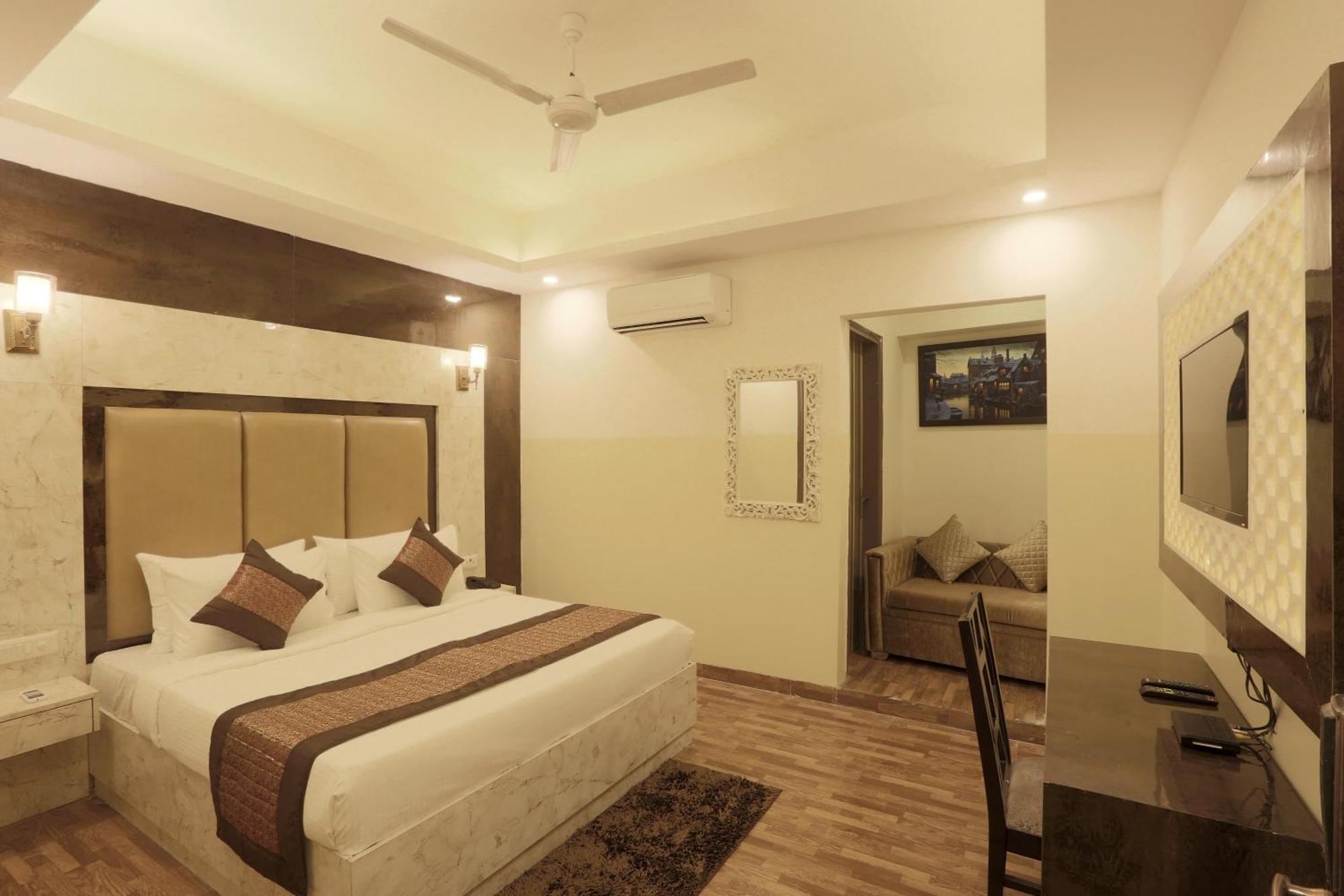 뉴델리 Plazzo Prime Plaza At Delhi Airport B&B 외부 사진